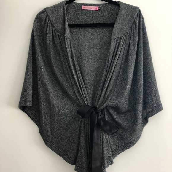 Gorgeous SWEET CHEMISE Cape Lightweight Jacket/Sweater - In Slight Shimmer Grey - Picture 1 of 7